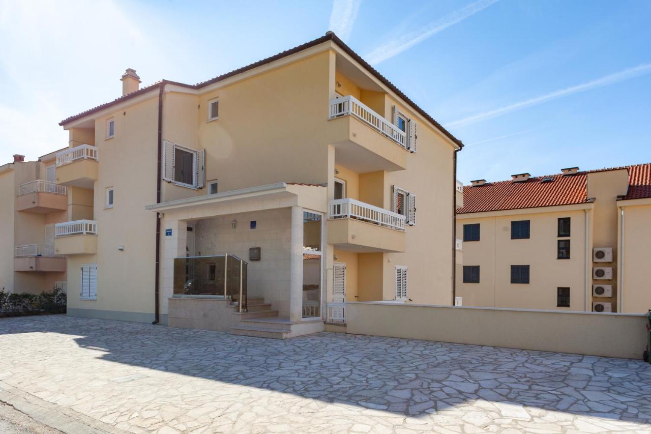 Villa Andric Макарска Экстерьер фото